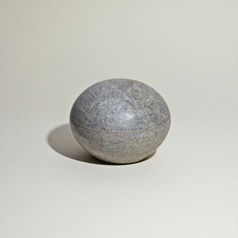 Saleiro Bola em pedra sabão - 10 cm